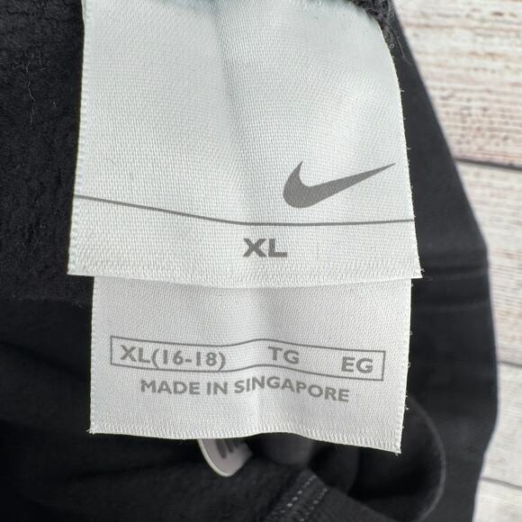 Nike Low Rise Sweat Shorts Womens XL Black White Drawstring NEW - Picture 5 of 11